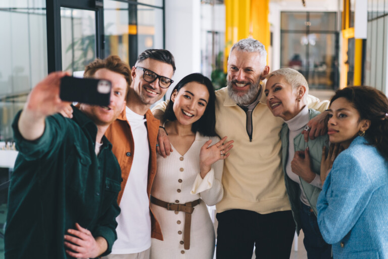 How to Get Your Employees to Promote Your Business on Social Media
